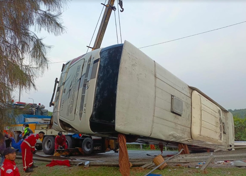 Tai nạn xe buýt nghiêm trọng tại Indonesia, ít nhất 12 người thiệt mạng